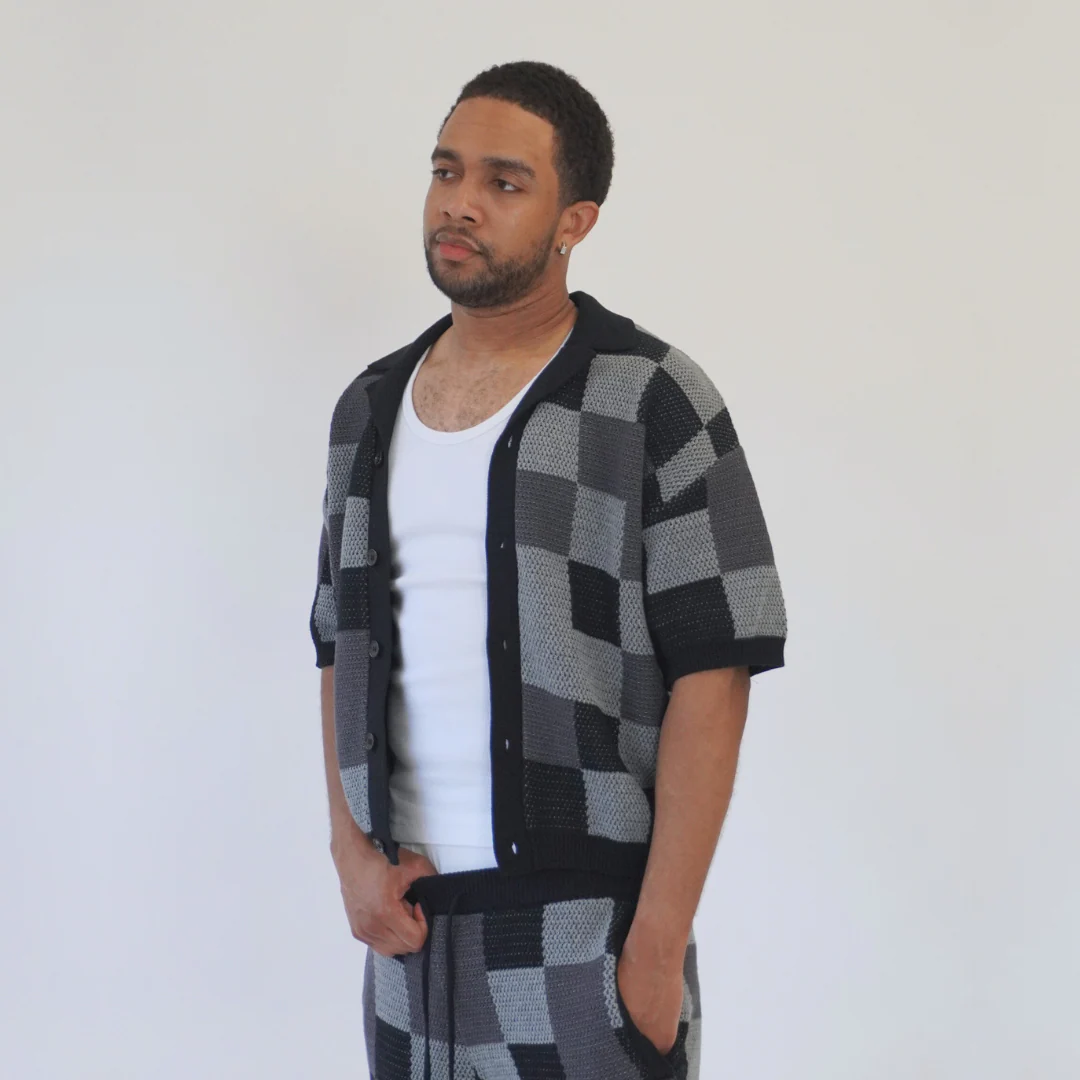 the crochet-knit checkered shorts - black - Image 4