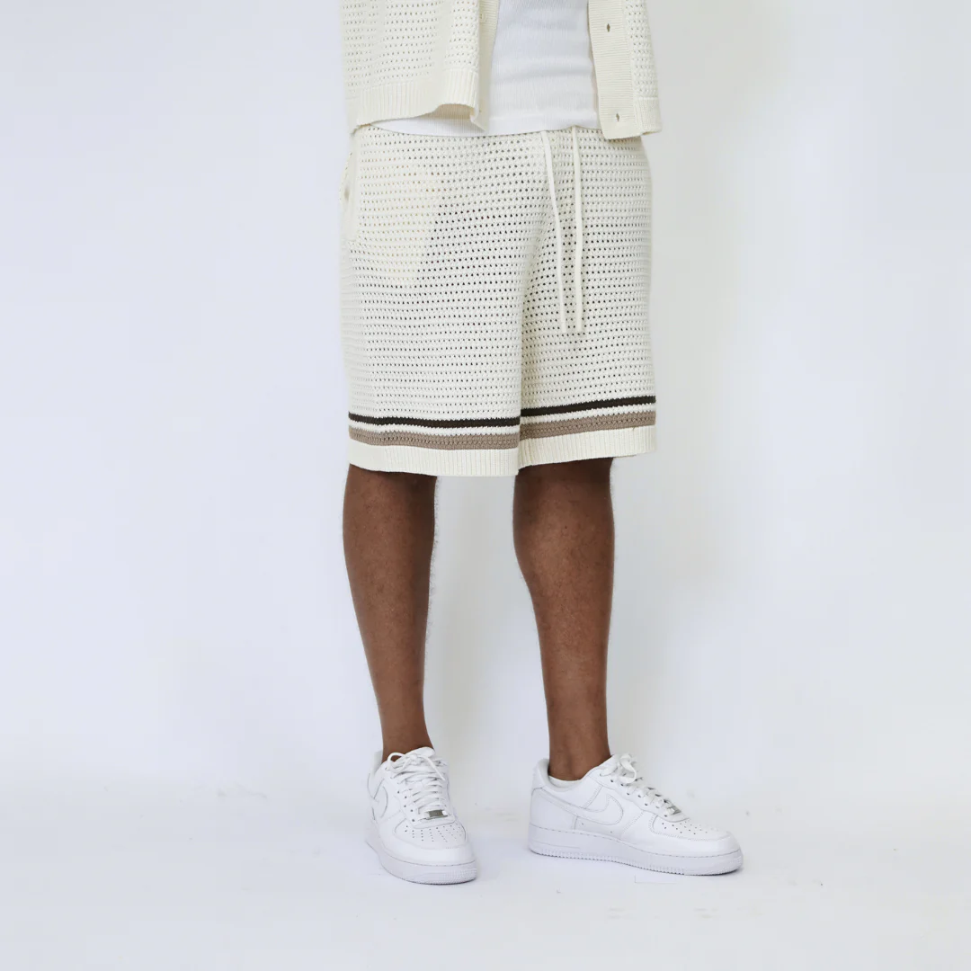 the crochet-knit striped shorts - crème - Image 3