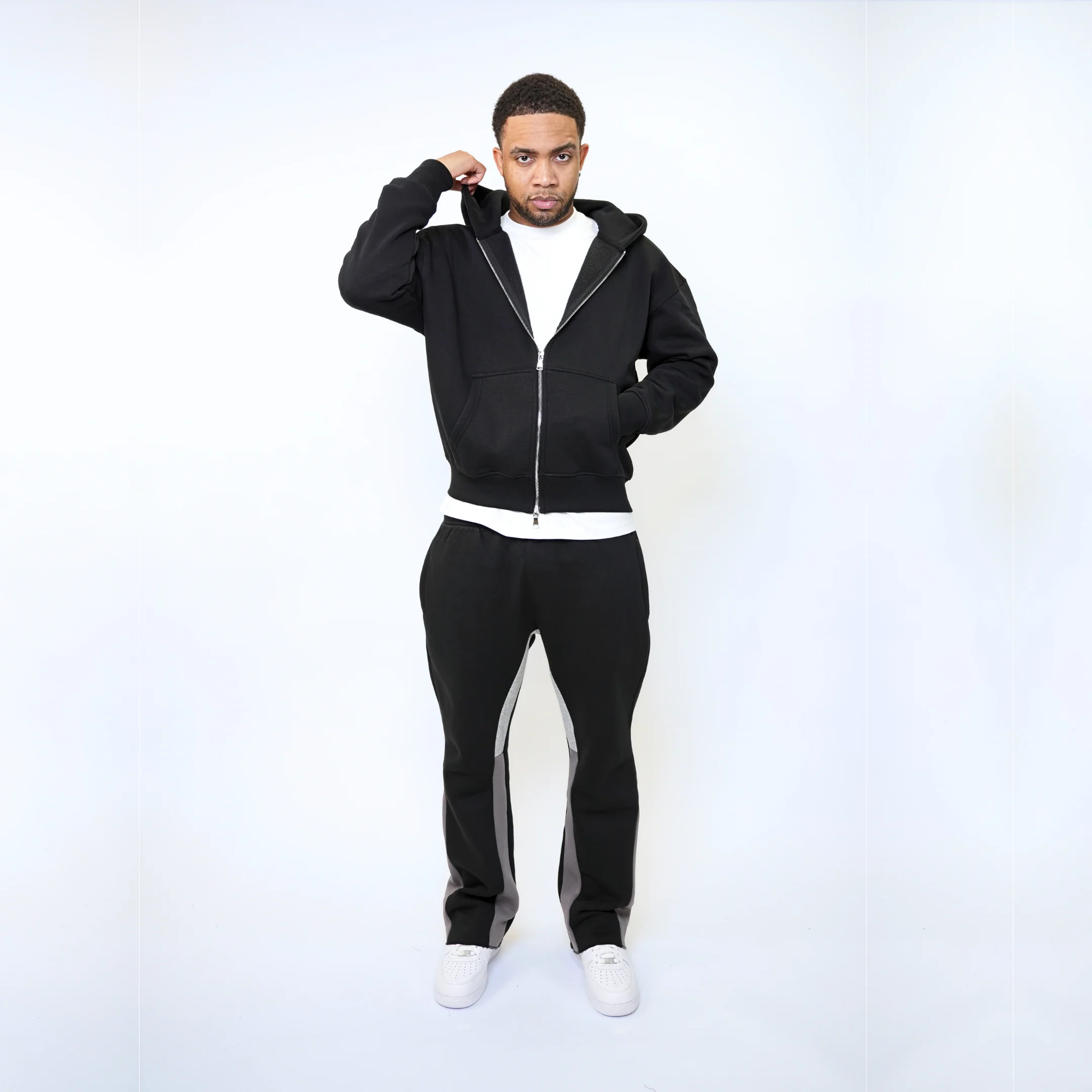 the flared jogga' - black - Image 2