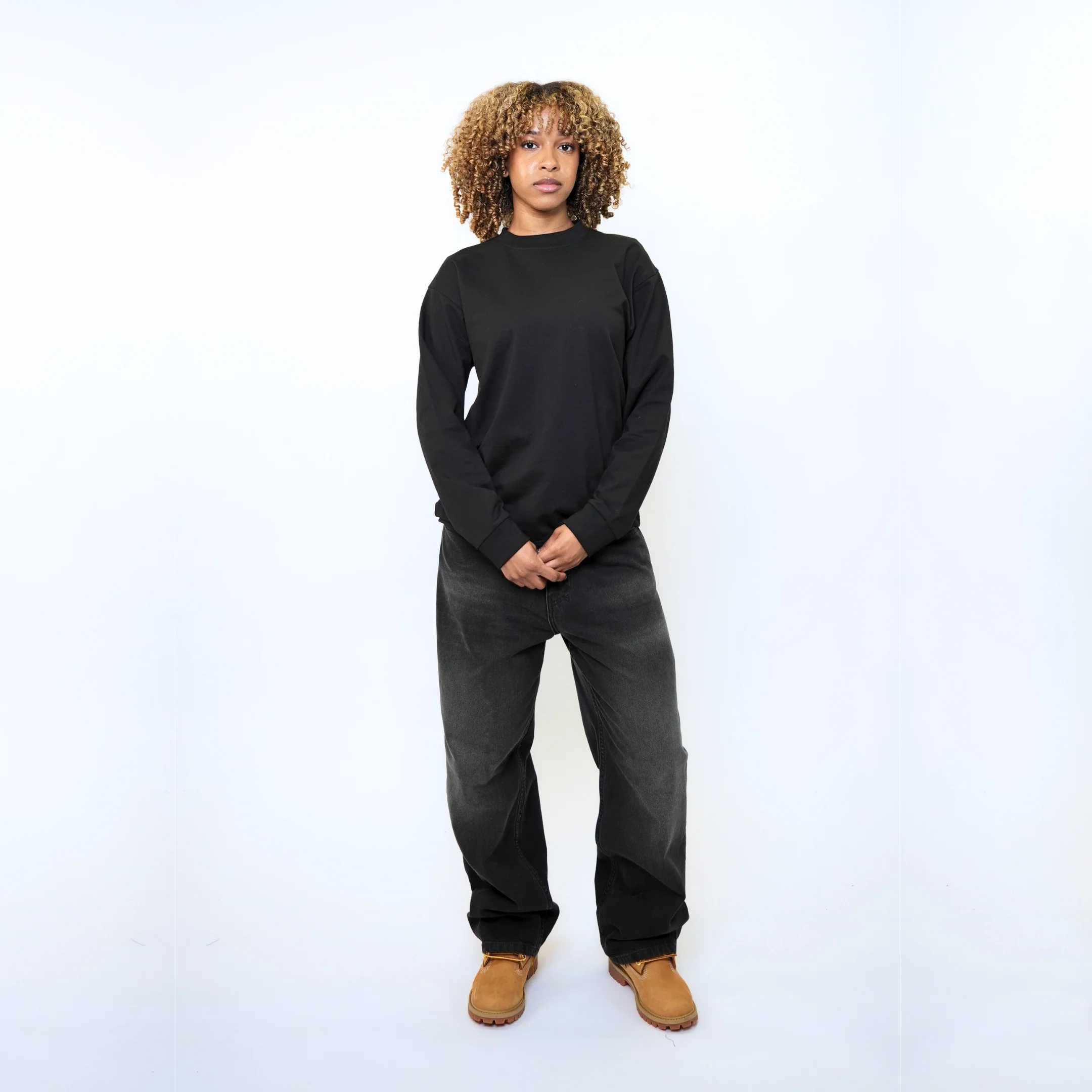 the perfect long sleeve tee - black - Image 4