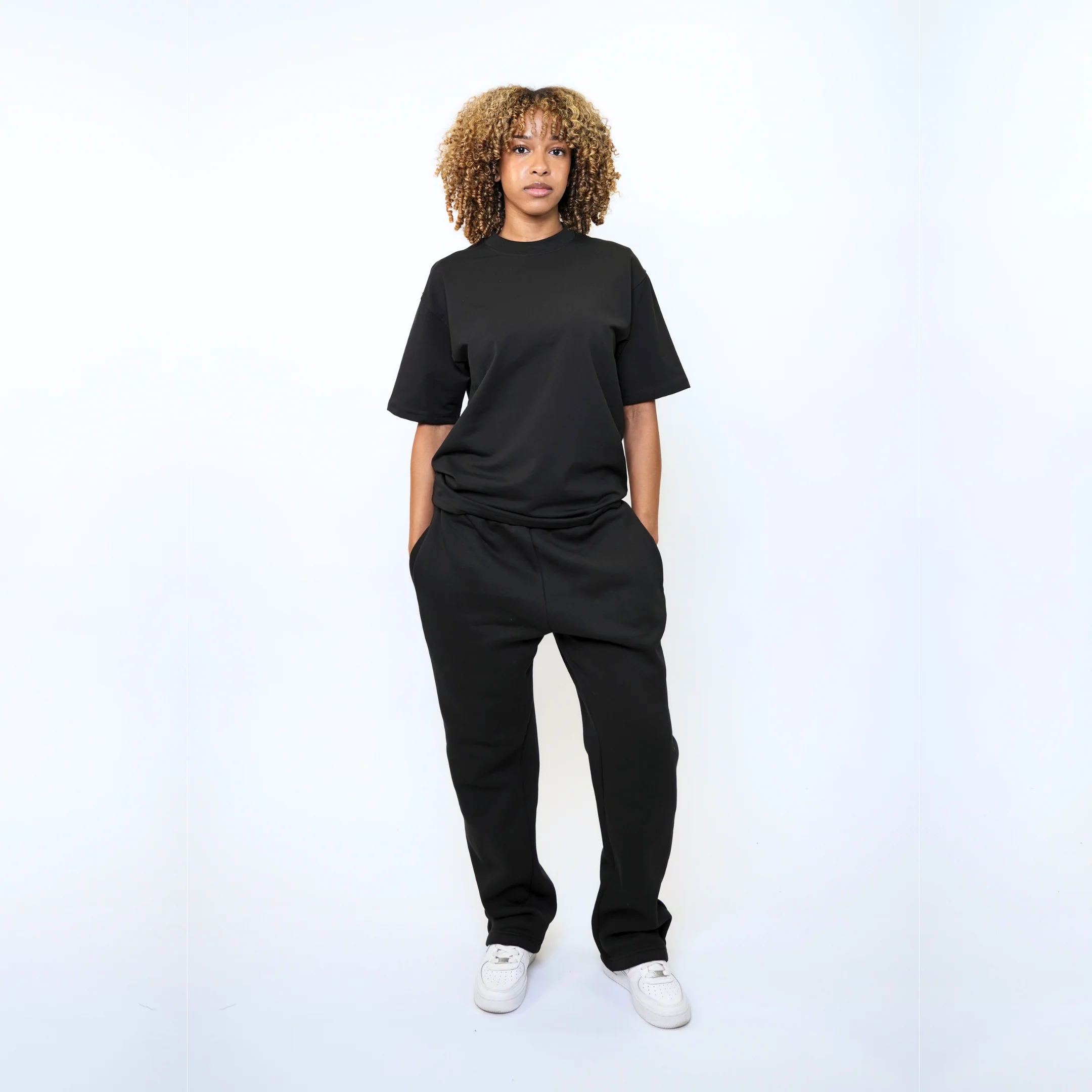 the perfect oversized tee - black - Image 5