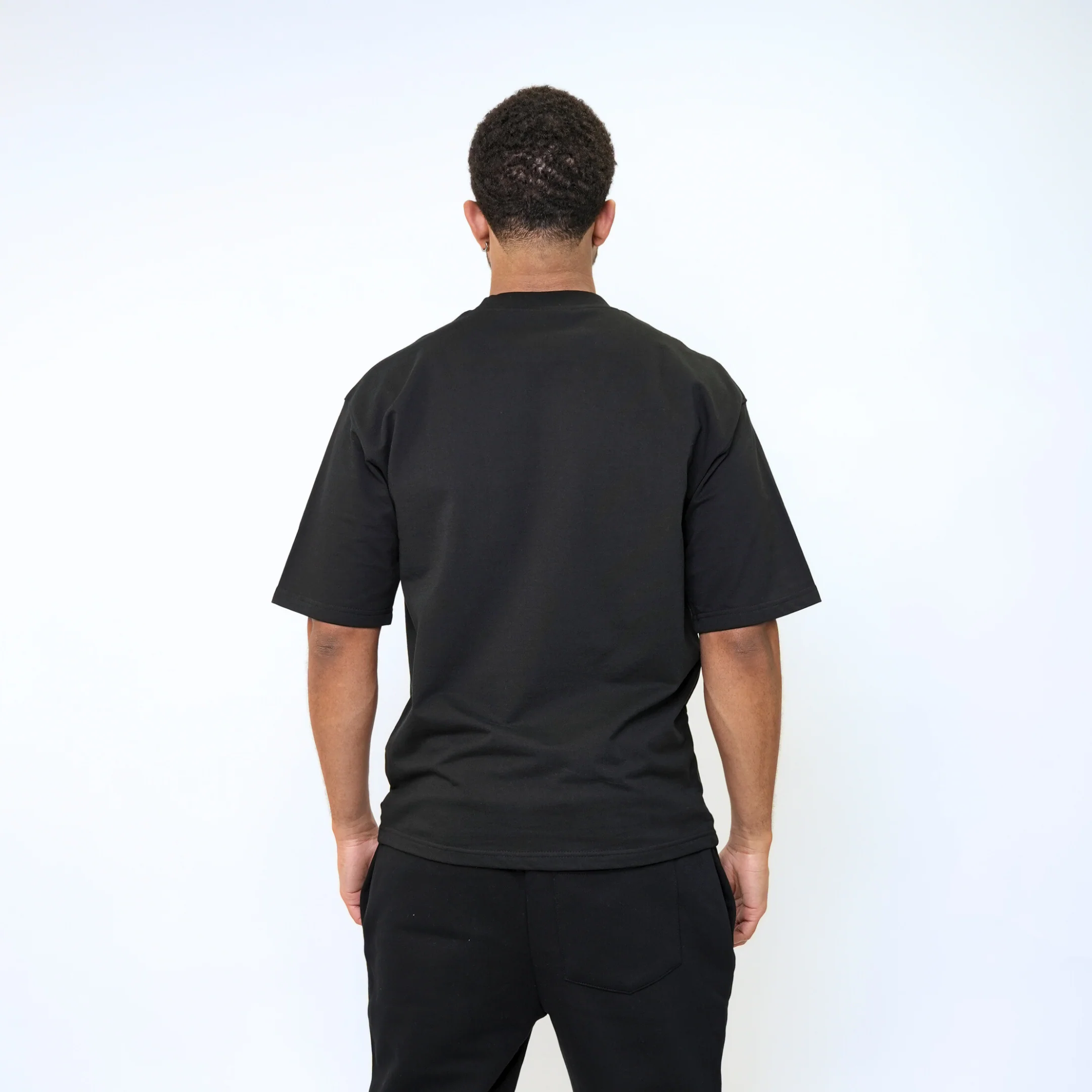 the perfect oversized tee - black - Image 7